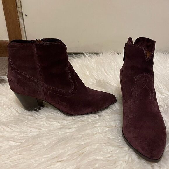 Frye Renee Seam Short Boot - Size 8 - Great Condition - Picture 2 of 11